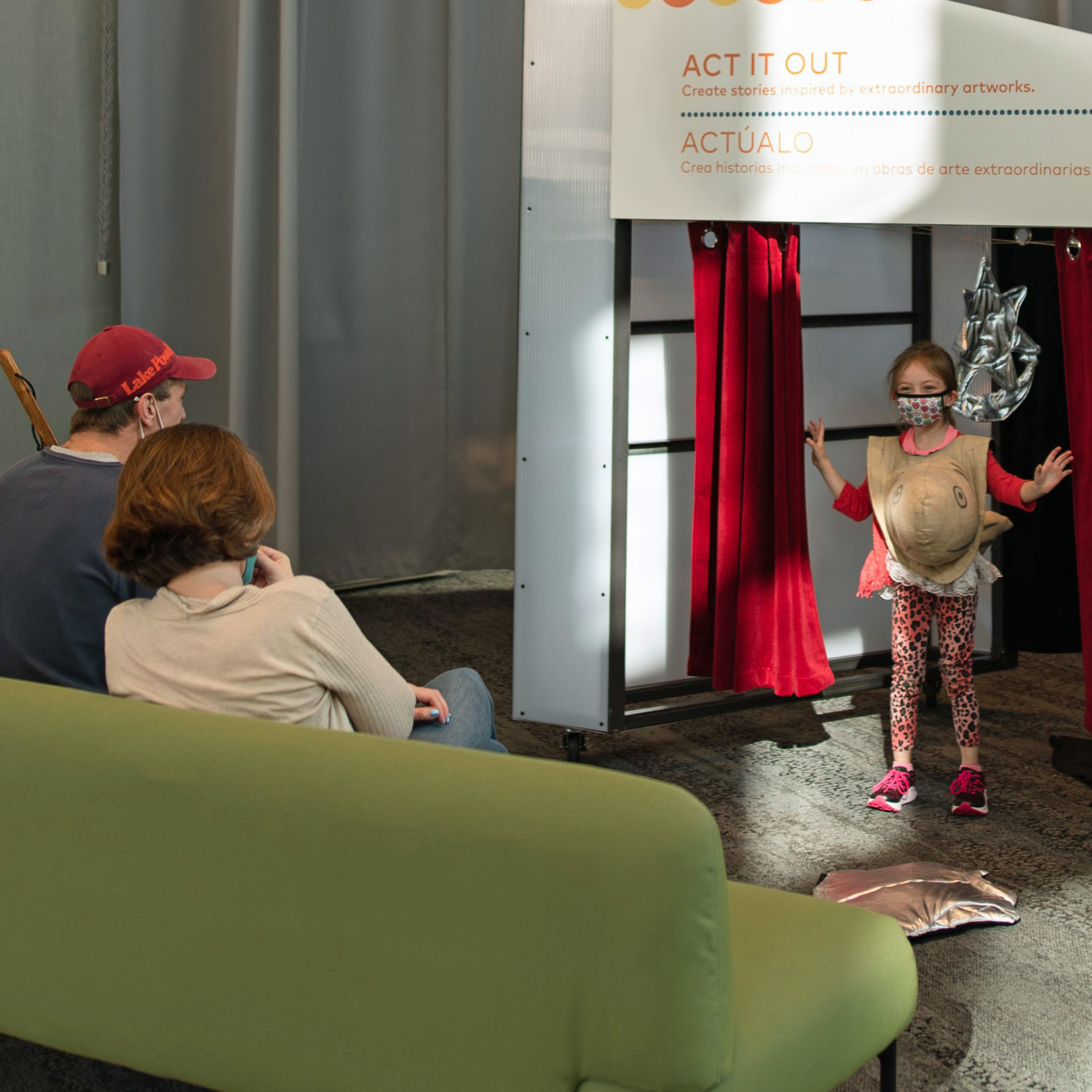 Child performs show for parents in Family Central