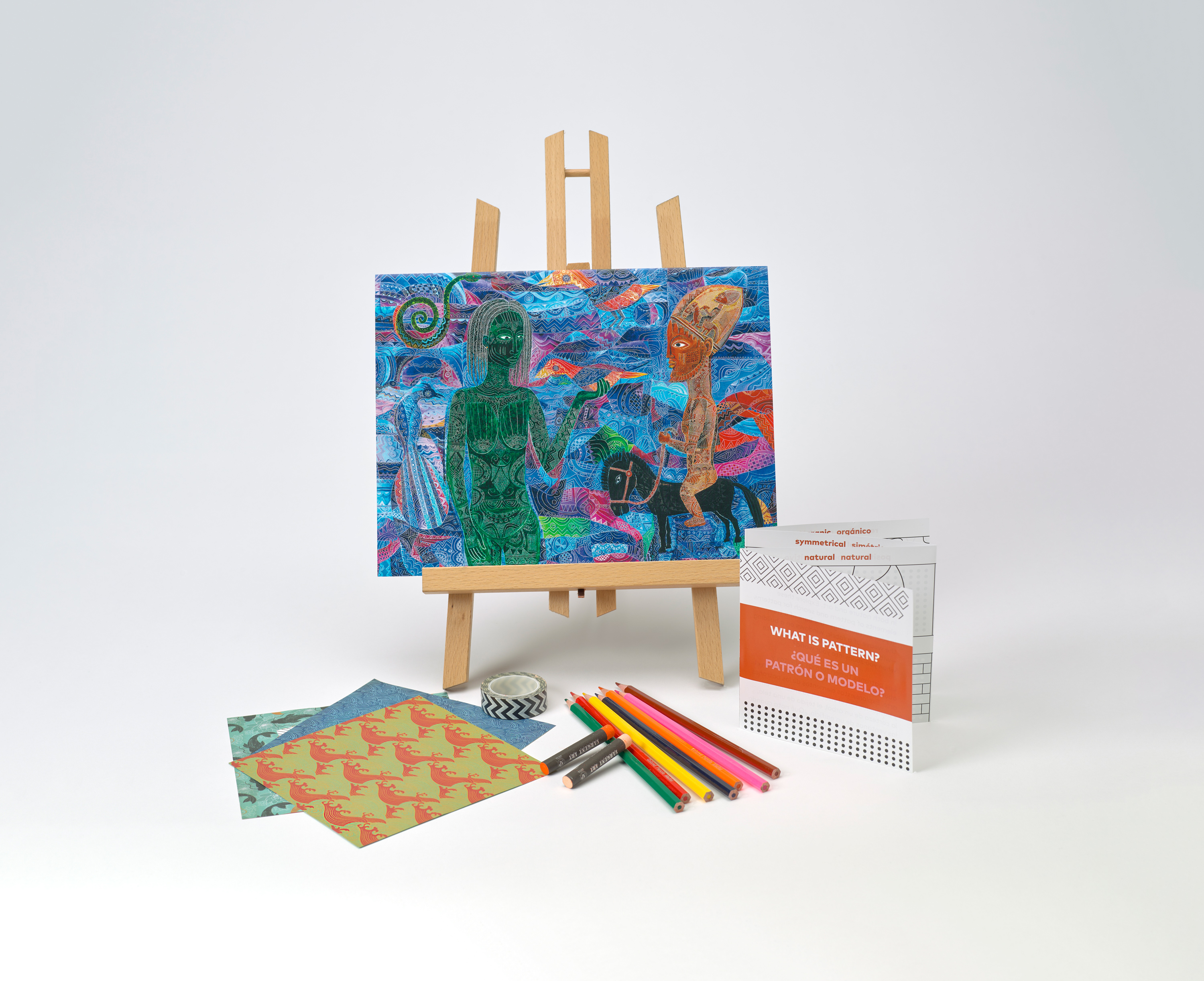 Contents of the art at hand box inspired by patterns