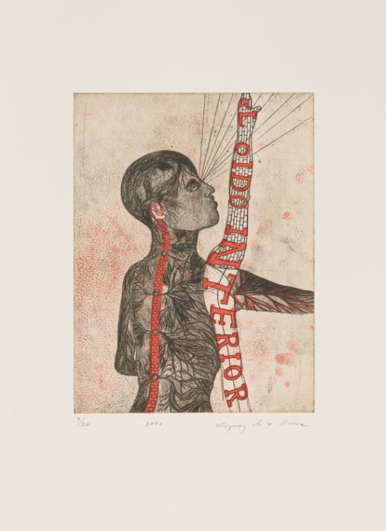 The top half of a human figure in profile facing right. An orange, spine-like line runs up the back and ends at the ear. Nine thin gray lines radiate from the eyes to the top right-hand edge of the composition. The words El Oido Interior run from top to bottom and overlap the figure’s shoulder.