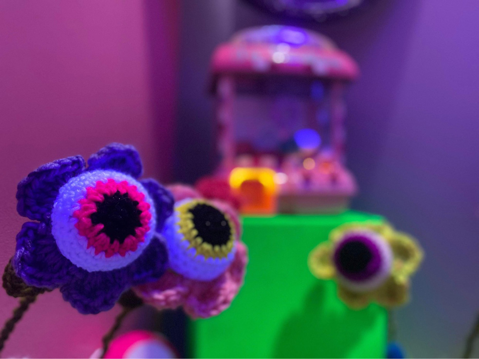 Fluorsecent flowers made out of crochet materials