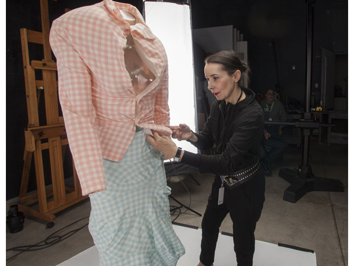 4 Questions for DAM Fashion Curator Florence Muller