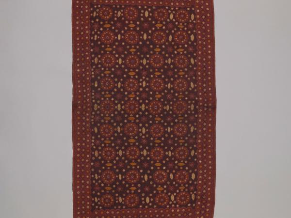 Long silk red patterned cloth 