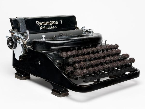 Old typewriter with hair as keys