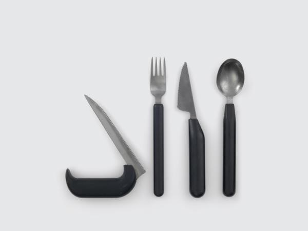 Stainless steel cutlery set