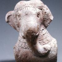 Cart toy in the shape of an elephant
