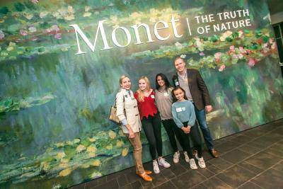 Family at Monet exhibition