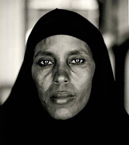 Fazal Sheikh, Abshiro Aden Mohammed, Women's Leader, Somali Refugee Camp, Dagahaley, Kenya, 2000, from the series A Camel for the Son. © Fazal Sheikh.