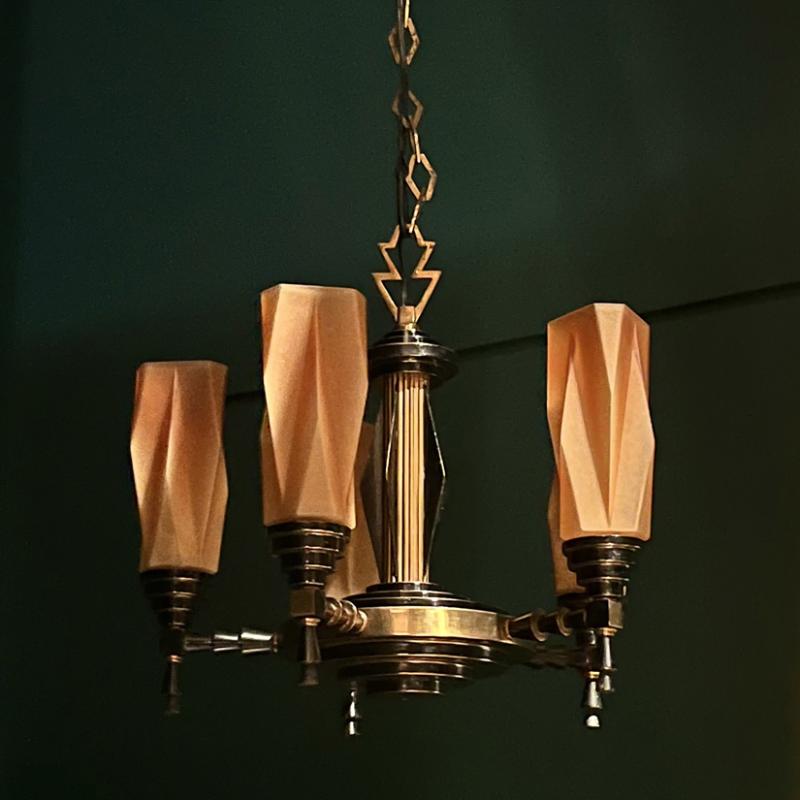 Metal and glass modernisitic chandelier
